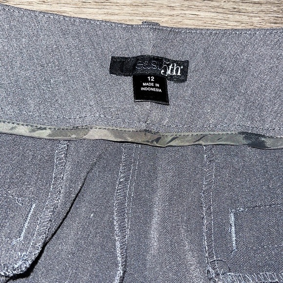 East 5th. Grey slacks size 12. - Picture 7 of 9